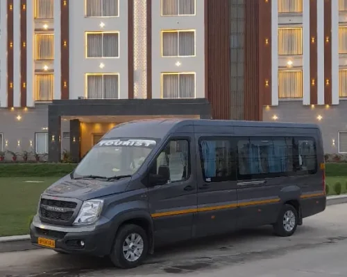 17 Seater Traveller