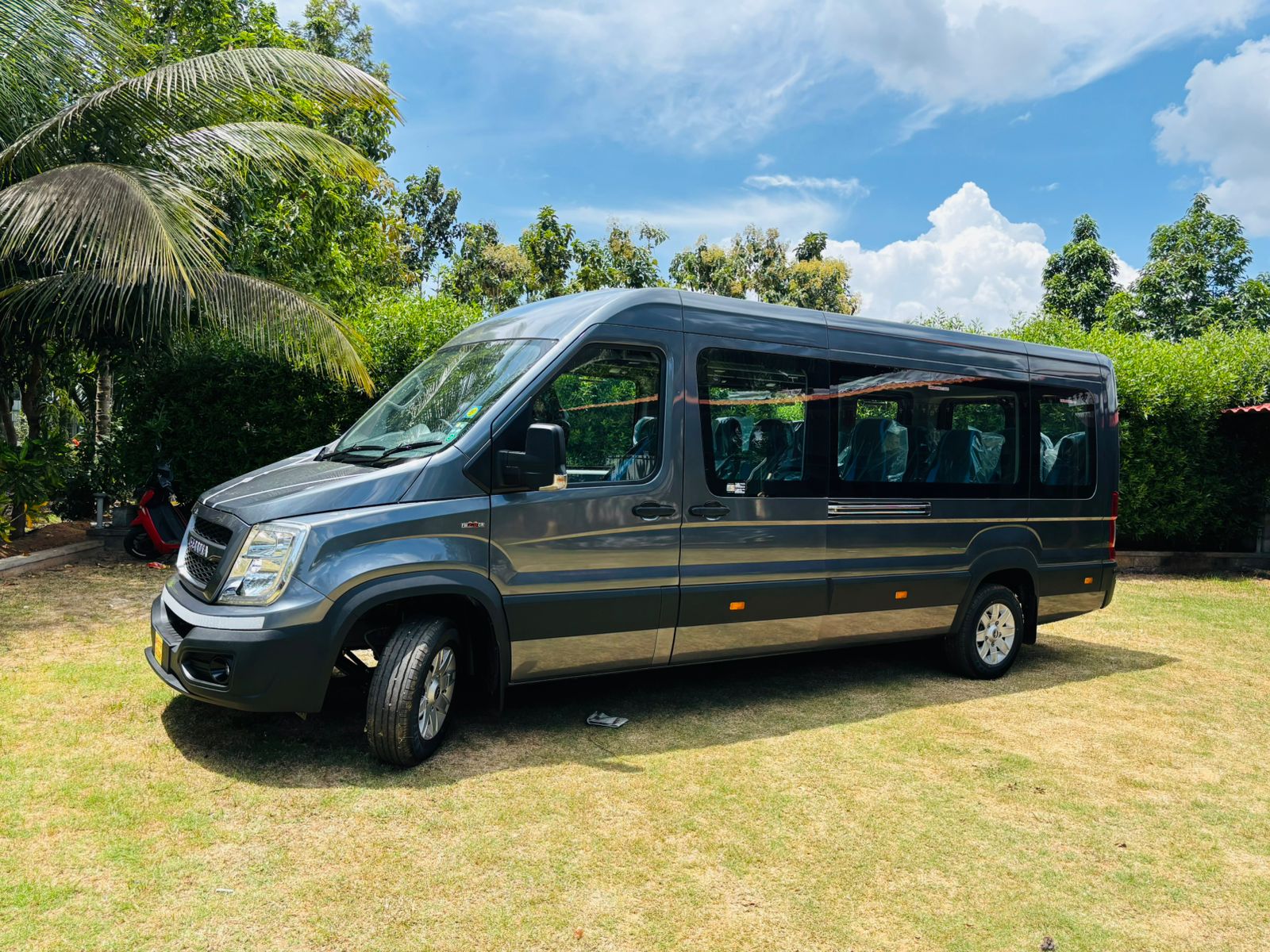 16+1 Seater Urbania